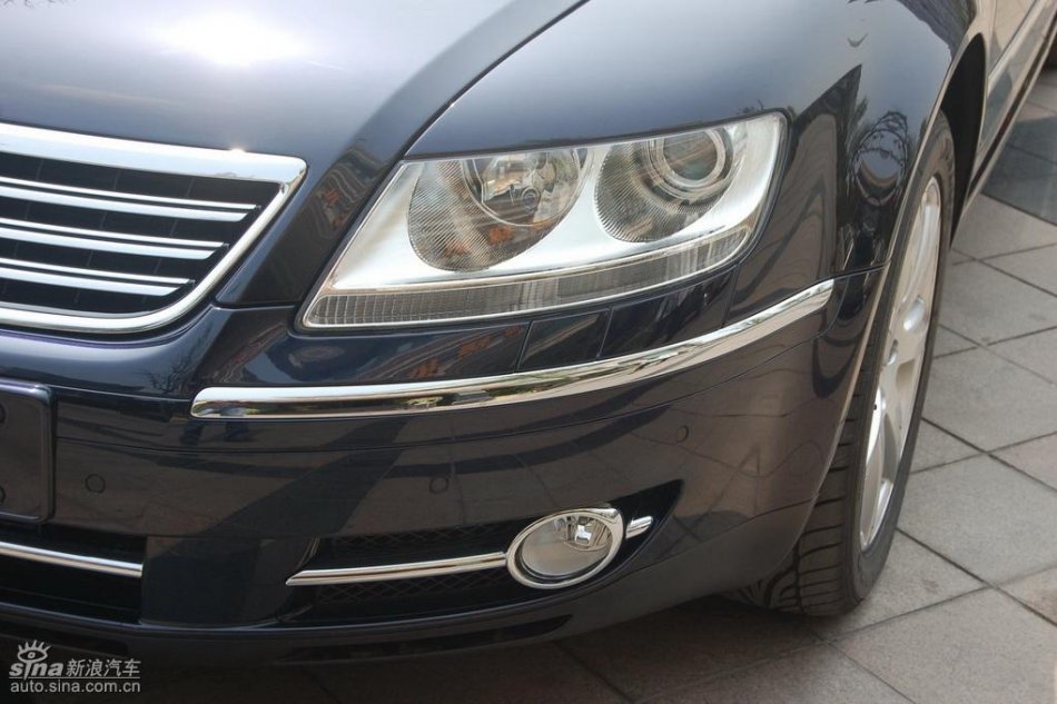 全新3.6L辉腾外观实拍图