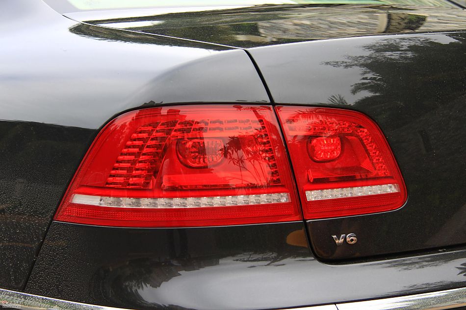 大众新辉腾外观实拍图