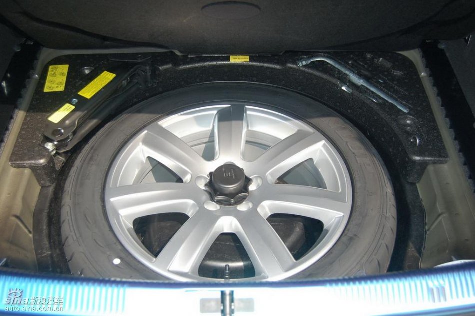 全新3.6L辉腾实拍图