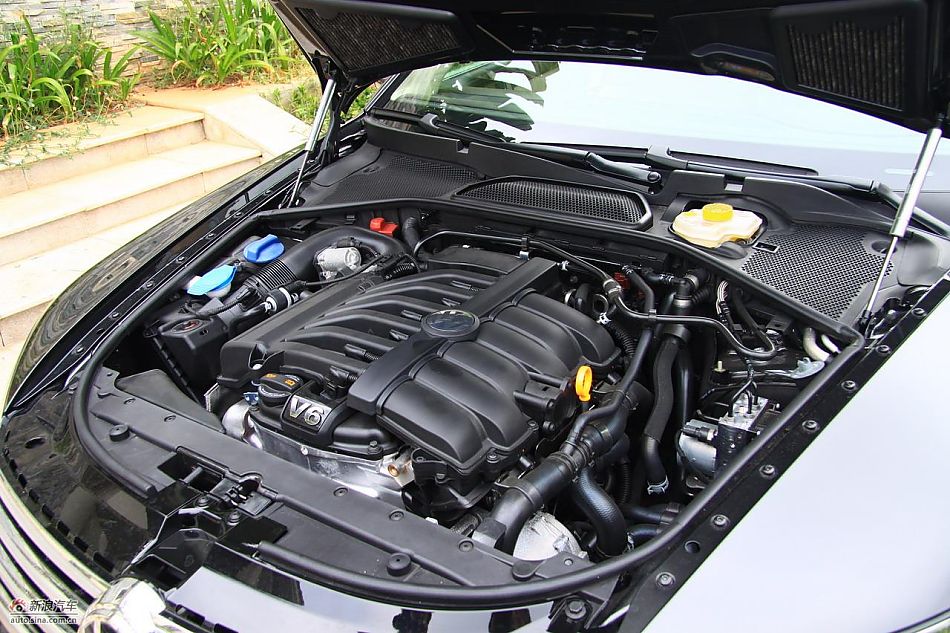 大众新辉腾发动机实拍图