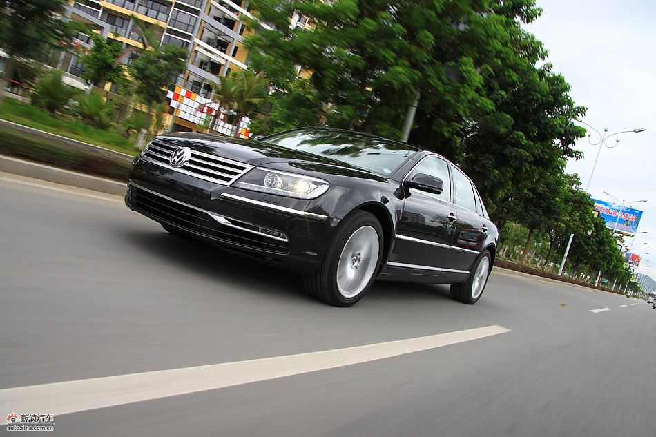 大众新辉腾动态实拍