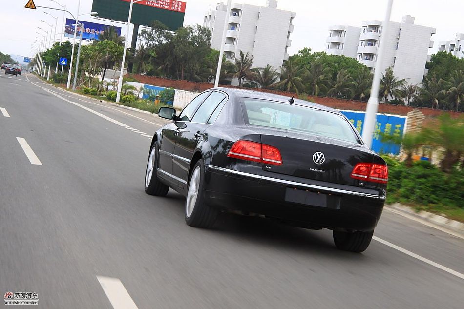 大众新辉腾动态实拍