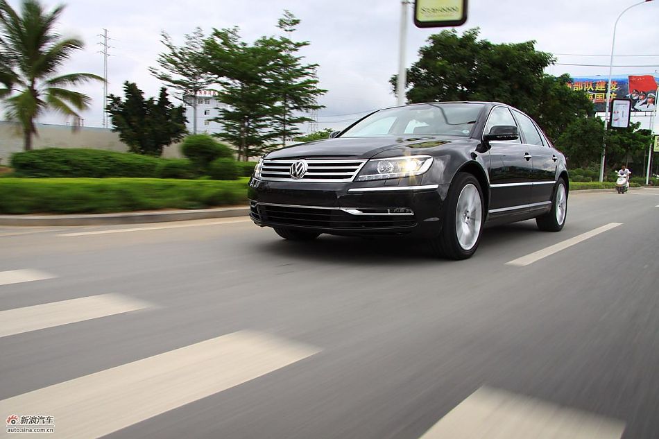 大众新辉腾动态实拍