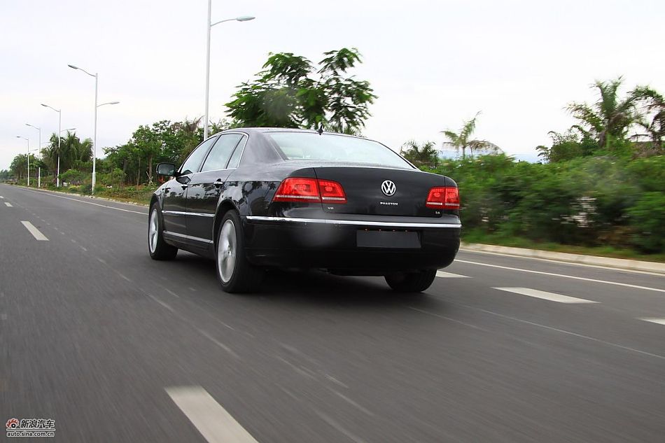 大众新辉腾动态实拍