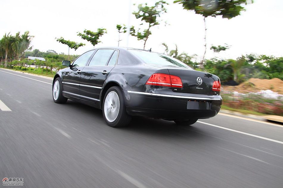 大众新辉腾动态实拍