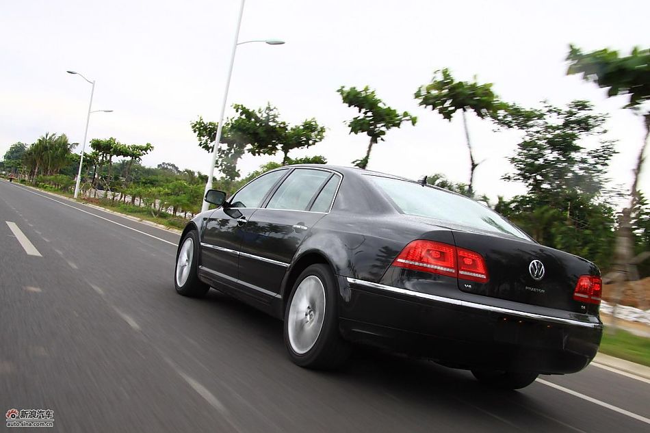 大众新辉腾动态实拍