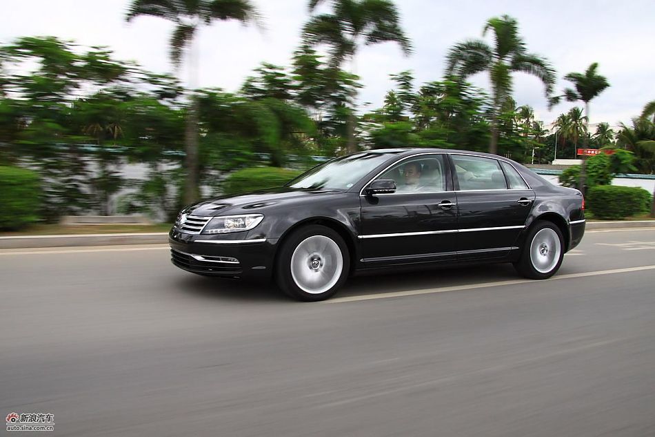 大众新辉腾动态实拍