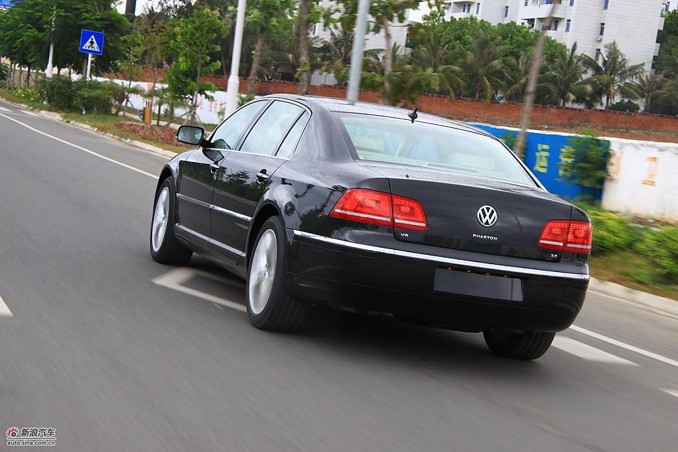 大众新辉腾动态实拍