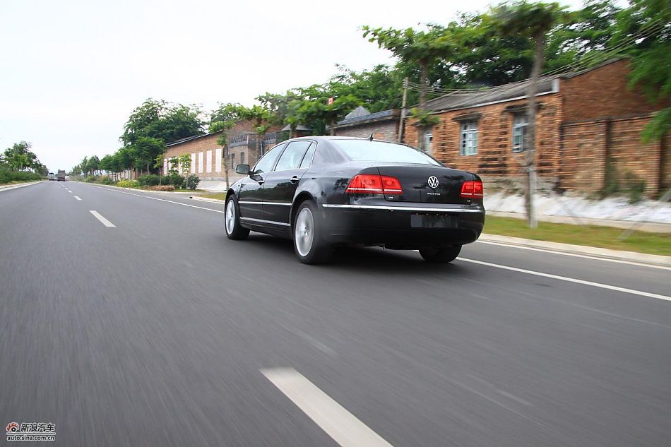 大众新辉腾动态实拍