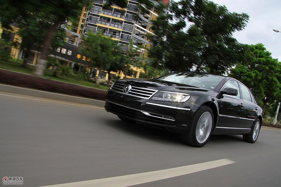 大众新辉腾动态实拍