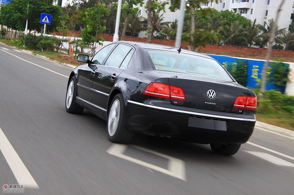 大众新辉腾动态实拍