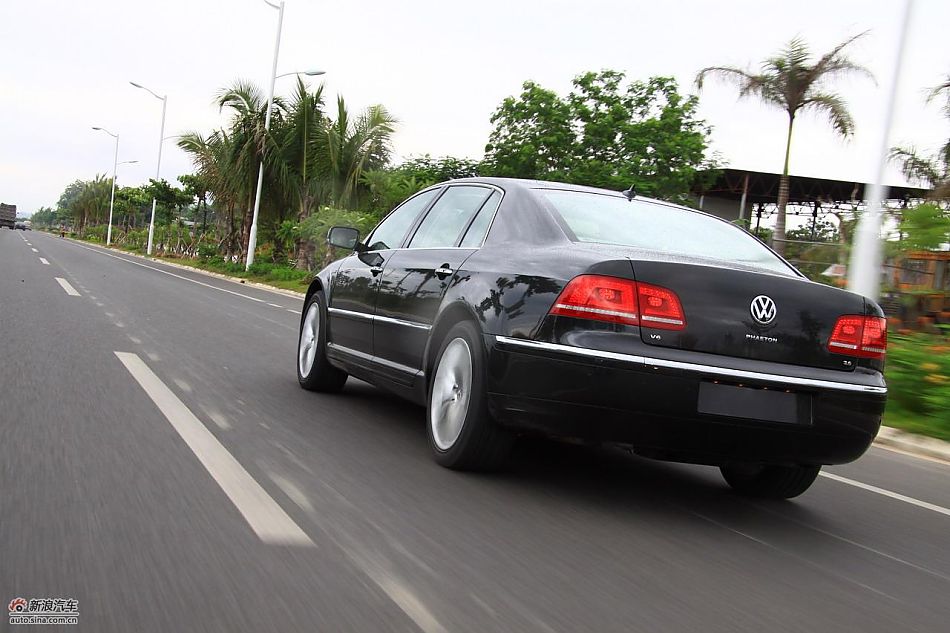 大众新辉腾动态实拍