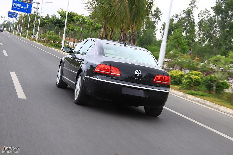 大众新辉腾动态实拍