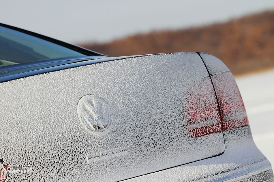 新浪试车图解-黑河冰雪体验大众辉腾