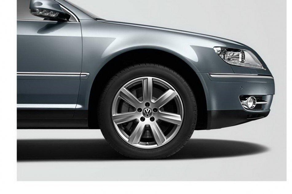 全新辉腾3.6外观资料图