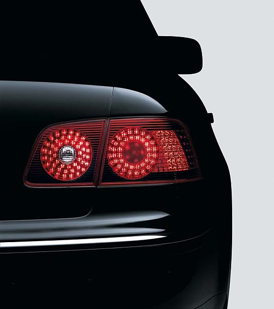 全新辉腾3.6外观资料图