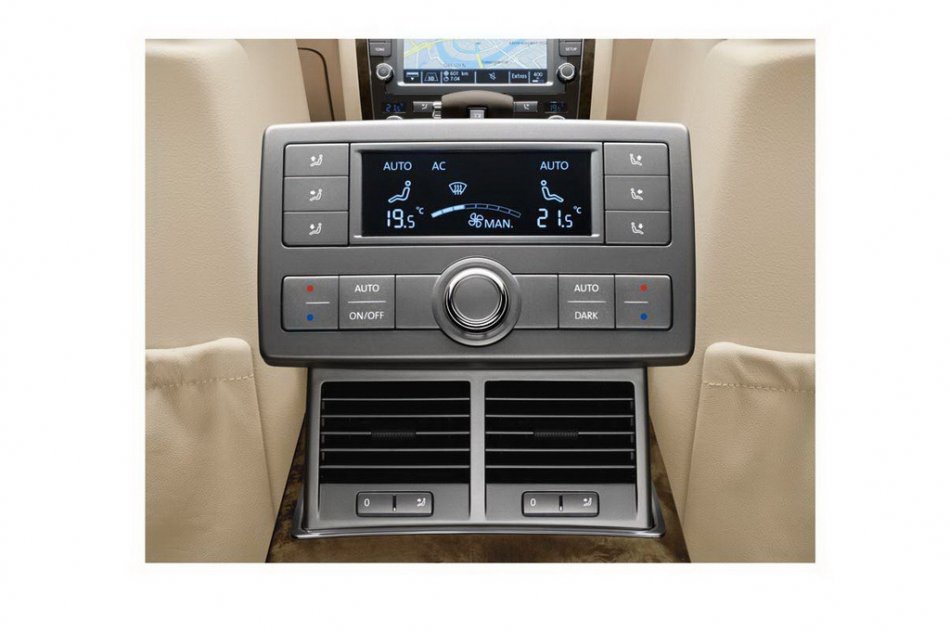 全新辉腾3.6内饰资料图