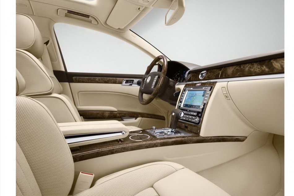 全新辉腾3.6内饰资料图