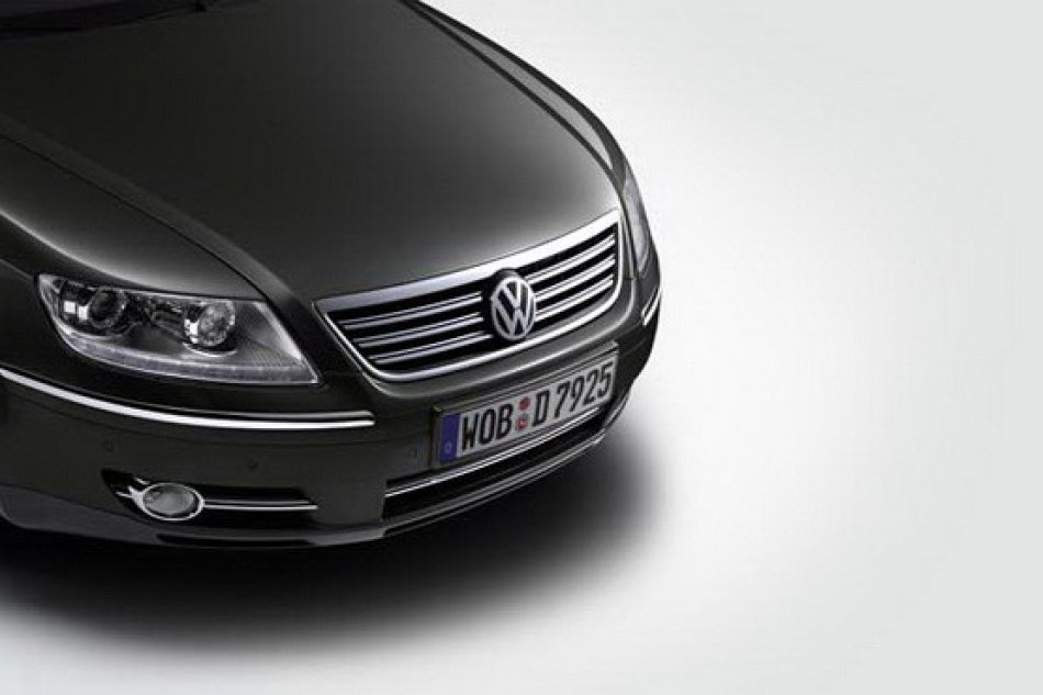 全新辉腾3.6车身颜色--塔兰台拉黑