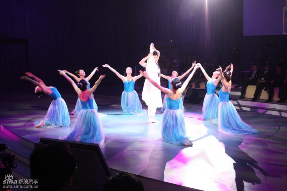 全新3.6L大众辉腾上市现场图