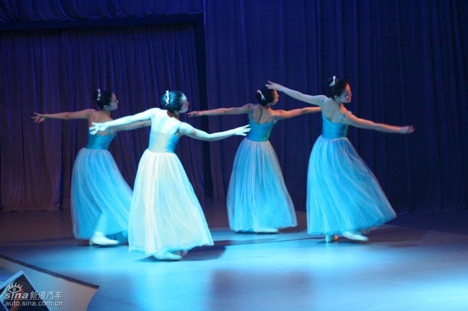 全新3.6L大众辉腾上市现场图