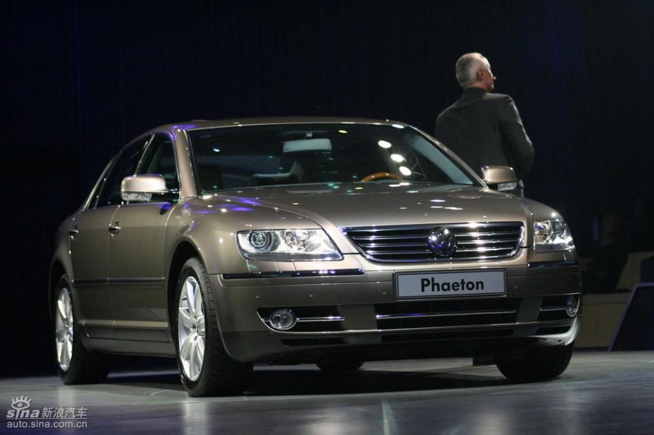 全新3.6L大众辉腾上市现场图