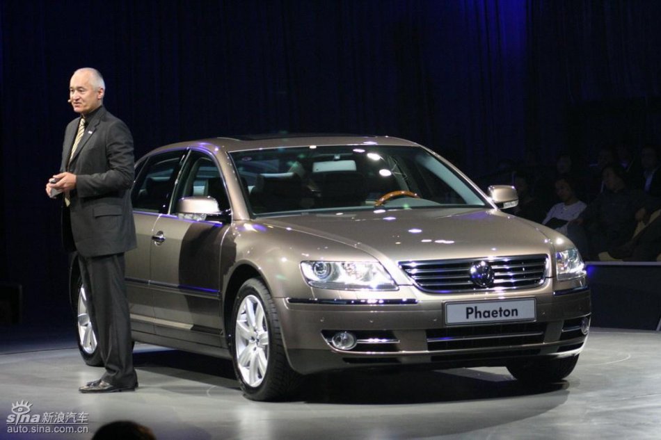 全新3.6L大众辉腾上市现场图