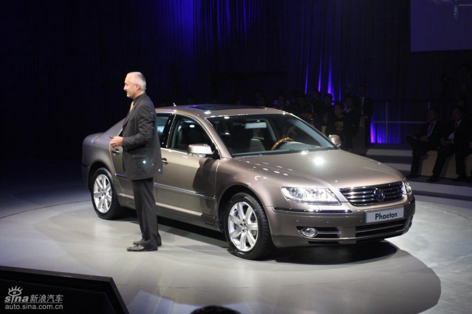 全新3.6L大众辉腾上市现场图