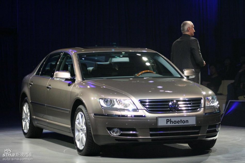 全新3.6L大众辉腾上市现场图