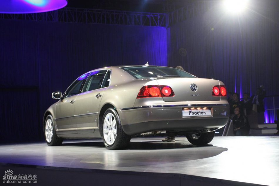 全新3.6L大众辉腾上市现场图