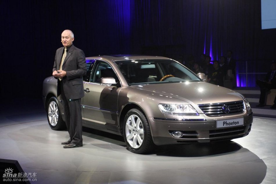 全新3.6L大众辉腾上市现场图