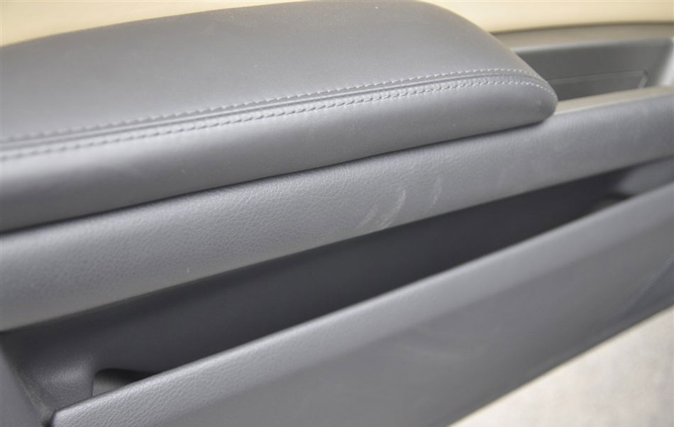 2012款辉腾3.6L自动尊享定制型汽油版