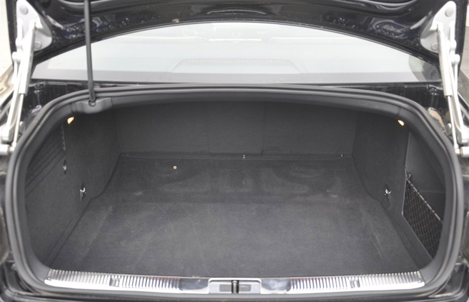 2012款辉腾3.6L自动尊享定制型汽油版