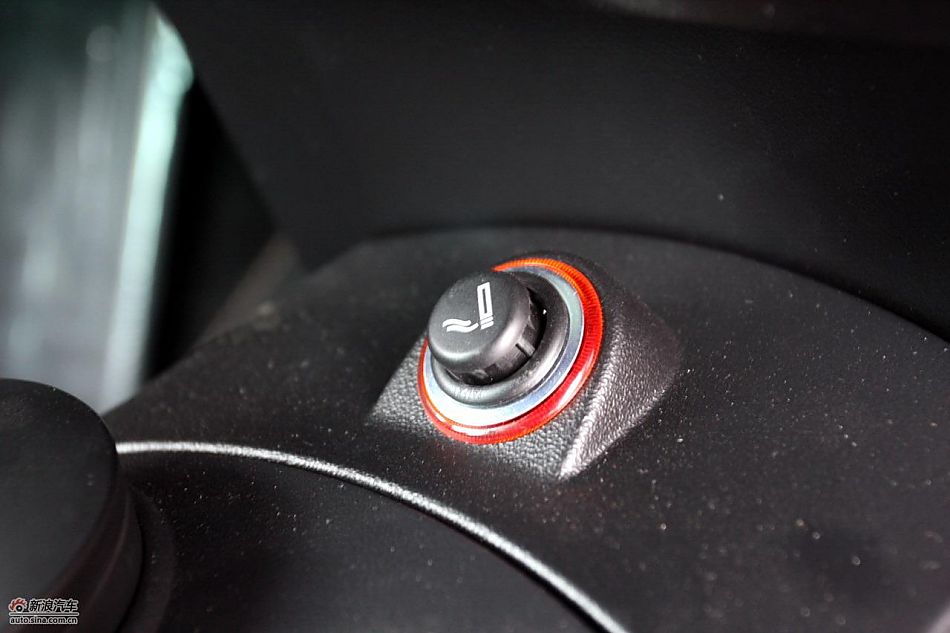 进口大众甲壳虫“墨橘版”内饰