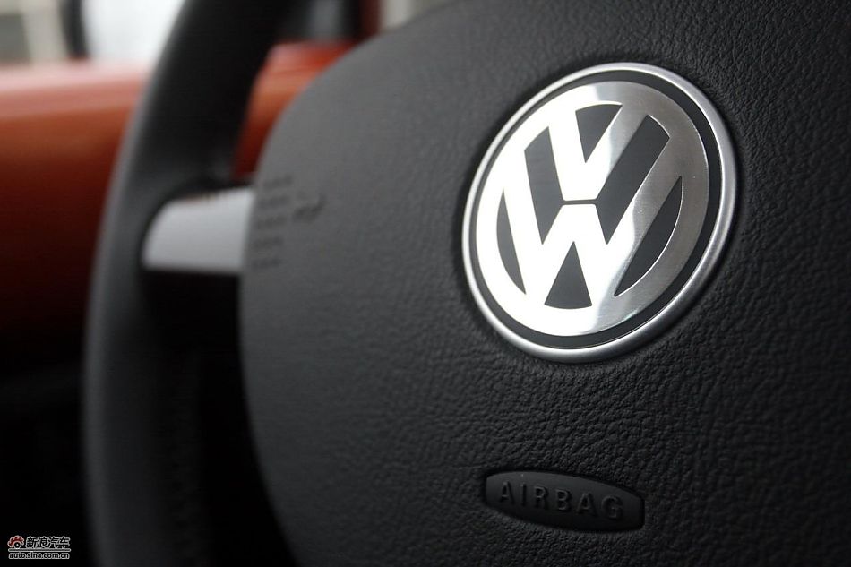 进口大众甲壳虫“墨橘版”内饰