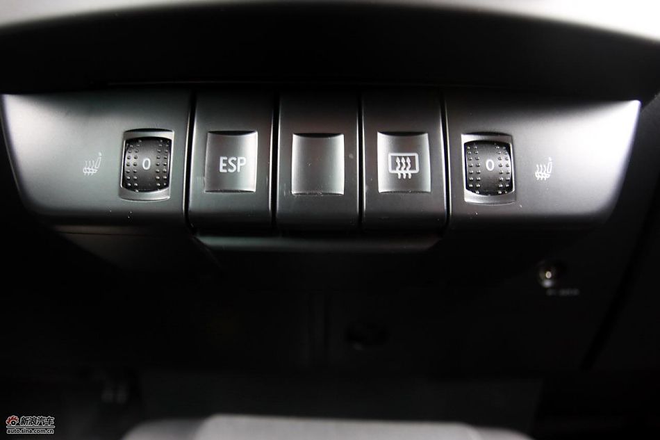 进口大众甲壳虫“墨橘版”内饰