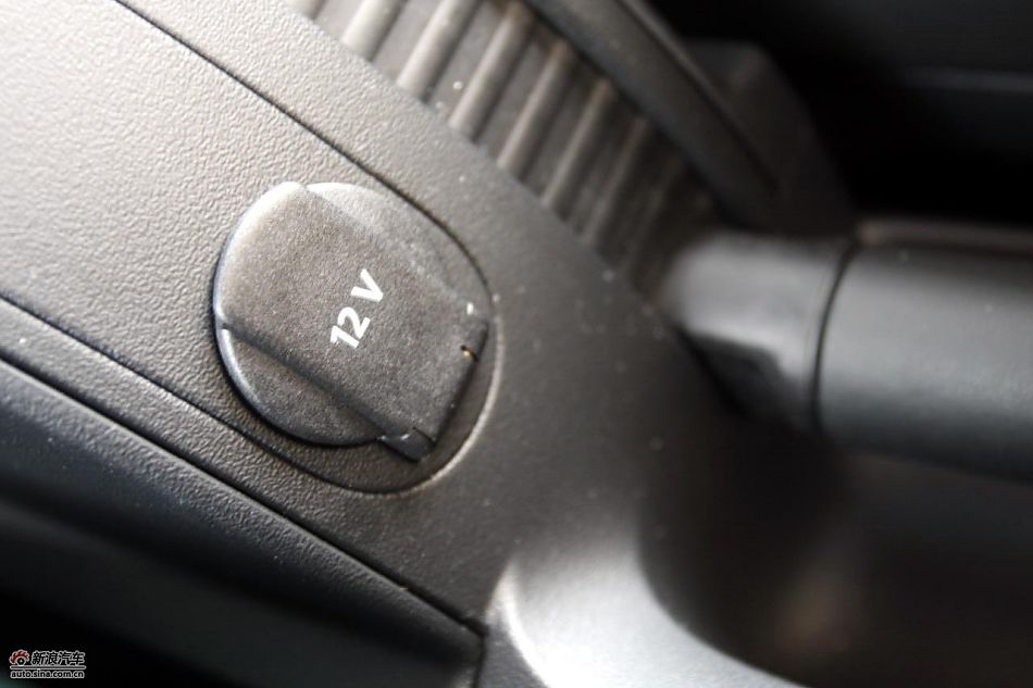 进口大众甲壳虫“墨橘版”内饰