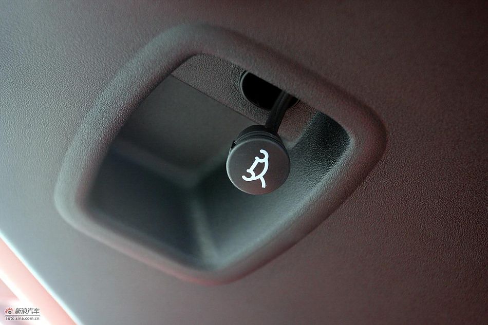 进口大众甲壳虫“墨橘版”