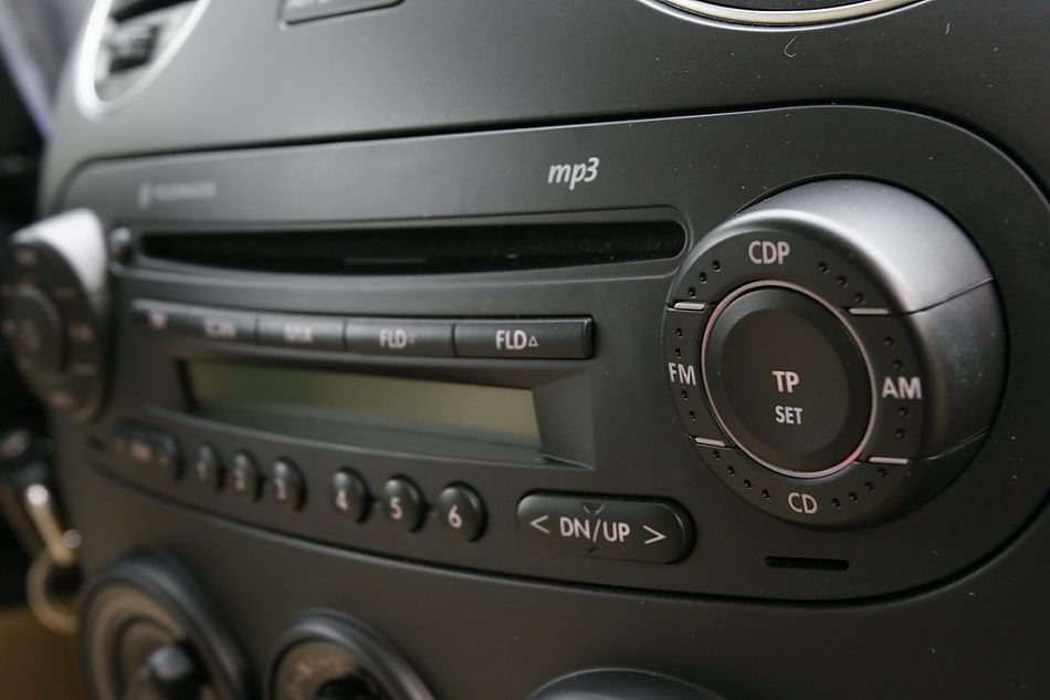 图为新甲壳虫中控台和变速器杆