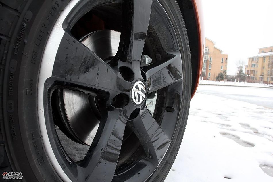 进口大众甲壳虫“墨橘版”外观