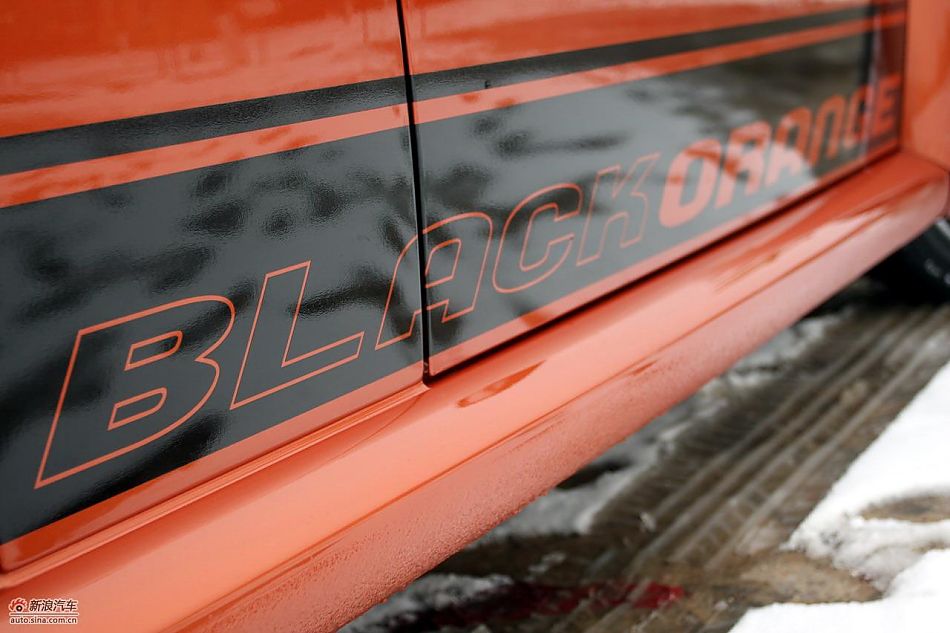 进口大众甲壳虫“墨橘版”外观