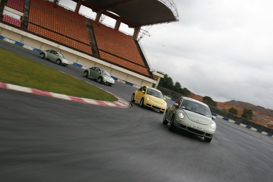 图为新甲壳虫赛道竞逐