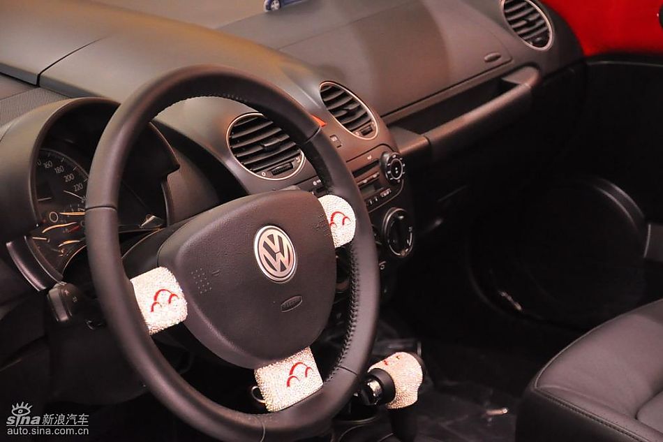 新甲壳虫水晶版发布展示