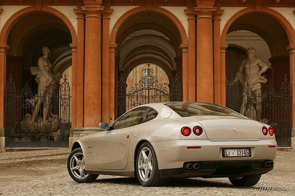 法拉利612Scaglietti
