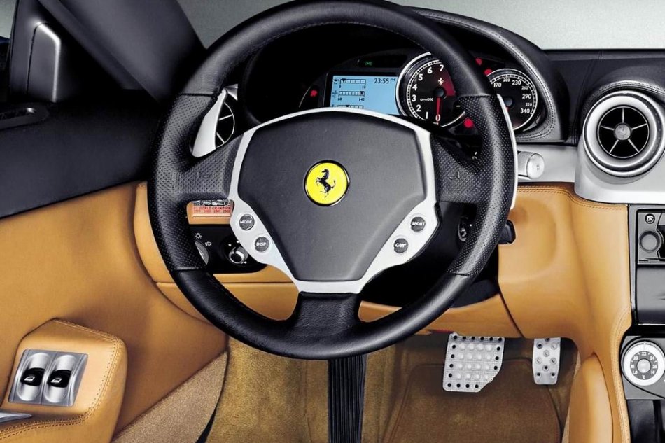 法拉利--612仪表盘