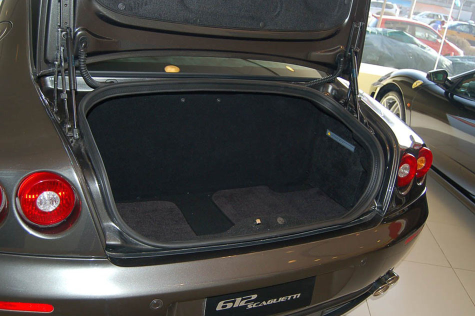 法拉利612 05款 Scaglietti 5.7 细节