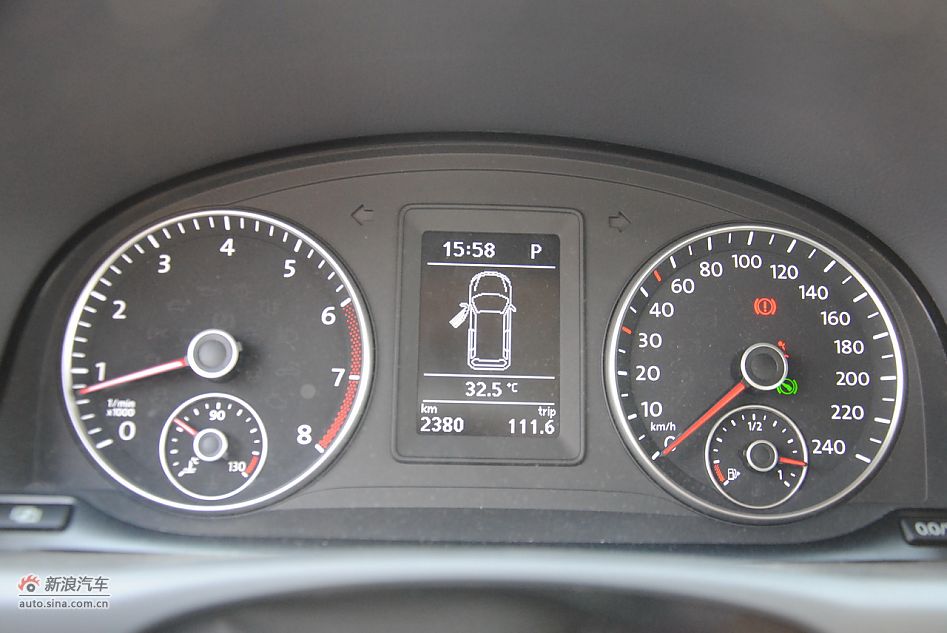 2011款大众途安1.4TSI自动智臻版