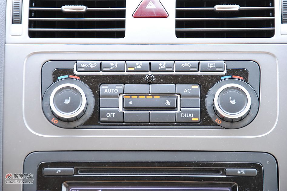 2011款大众途安1.4TSI自动智臻版