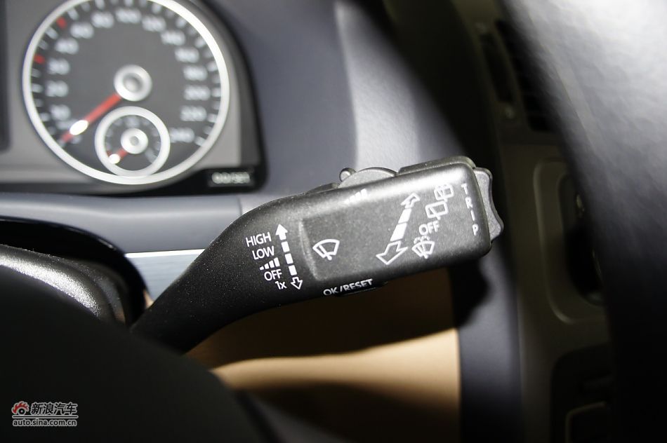 2011款大众途安1.4TSI手动智尚版