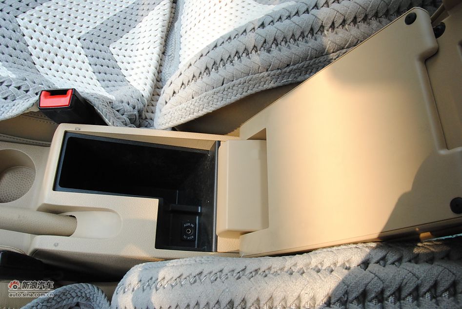 2011款大众途安1.4TSI自动智臻版